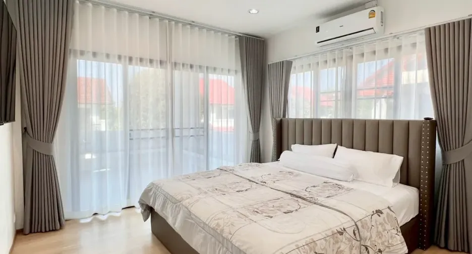 For sale and for rent 3 bedrooms house in Sattahip, Chonburi