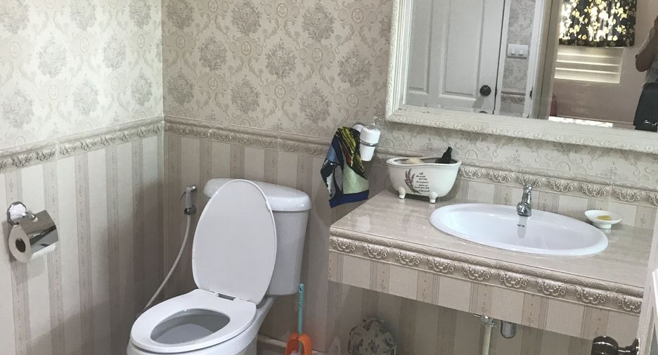 For sale and for rent 3 bedrooms house in Cha Am, Phetchaburi