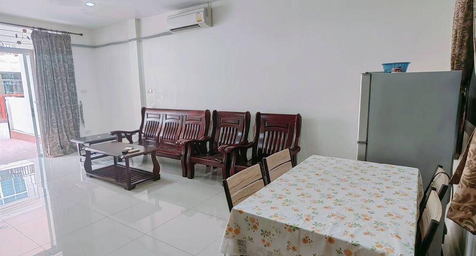 For sale 3 bedrooms townhouse in Hua Hin, Prachuap Khiri Khan