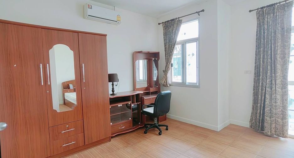 For sale 3 bedrooms townhouse in Hua Hin, Prachuap Khiri Khan