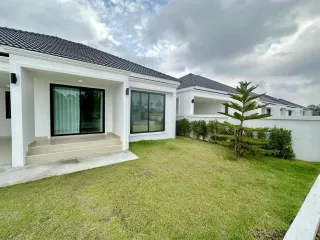 Haus zum Kauf mit 3 Zimmer in Cha Am, Phetchaburi