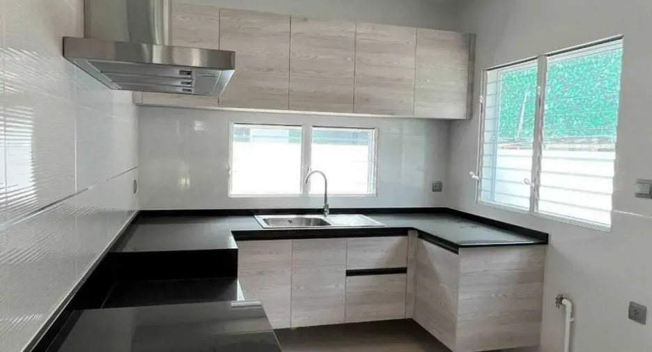Haus zum Kauf mit 4 Zimmer in San Sai, Chiang Mai