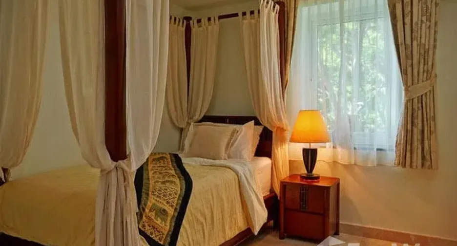 For rent 2 bedrooms condo in Mueang Phuket, Phuket