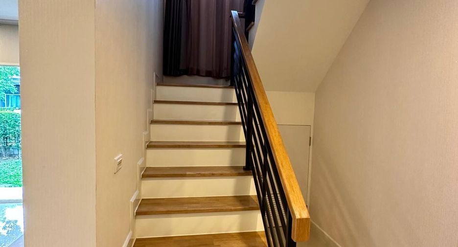 For sale 4 bedrooms house in Prawet, Bangkok