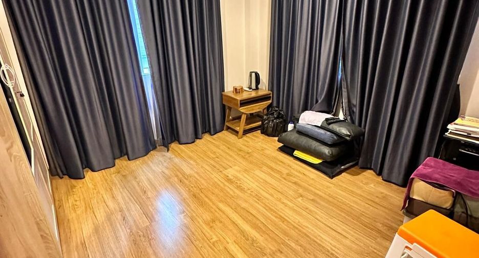 For sale 4 bedrooms house in Prawet, Bangkok