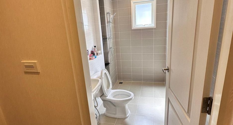 For sale 4 bedrooms house in Prawet, Bangkok