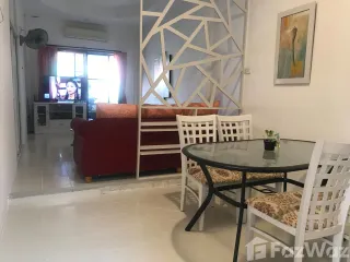Casa adosada en alquiler de 2 habitaciones en Bang Lamung, Chonburi