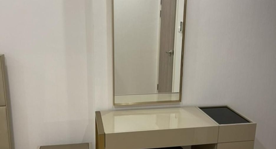À vendre 1 chambre condo à Yan Nawa, Bangkok
