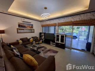 For rent 4 bedrooms townhouse in Bang Lamung, Chonburi