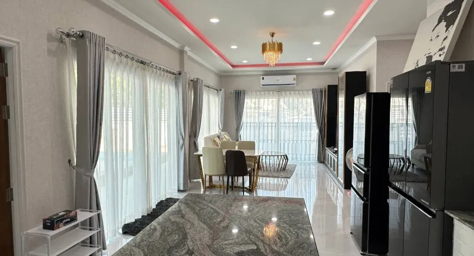 For rent 3 bedrooms villa in Hua Hin, Prachuap Khiri Khan