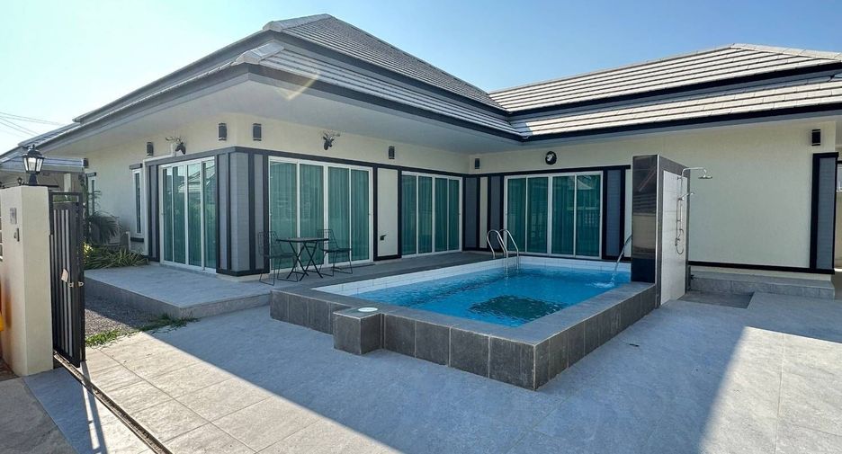For rent 3 bedrooms villa in Hua Hin, Prachuap Khiri Khan