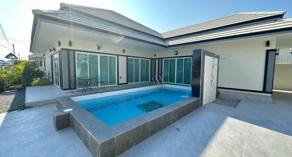 For rent 3 bedrooms villa in Hua Hin, Prachuap Khiri Khan