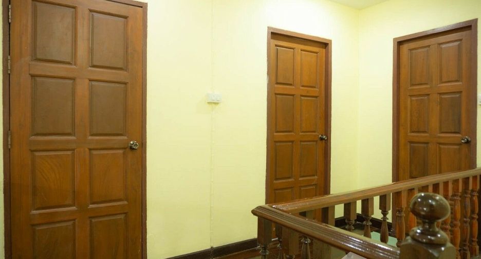 For sale 3 bedrooms house in Lat Phrao, Bangkok