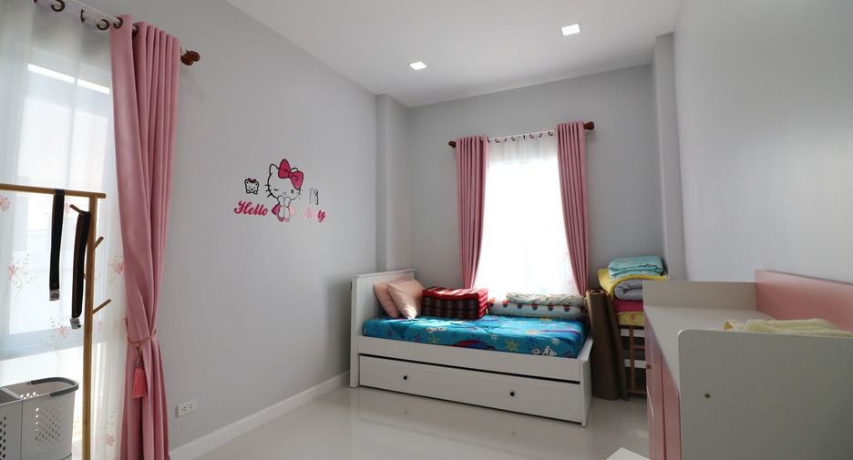 For sale 3 bedrooms house in Mueang Udon Thani, Udon Thani