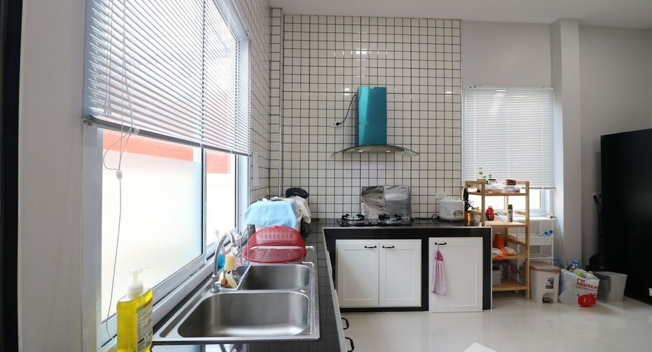 For sale 3 bedrooms house in Mueang Udon Thani, Udon Thani