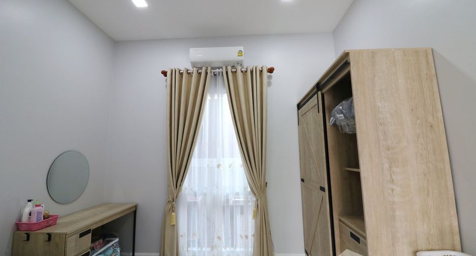 For sale 3 bedrooms house in Mueang Udon Thani, Udon Thani