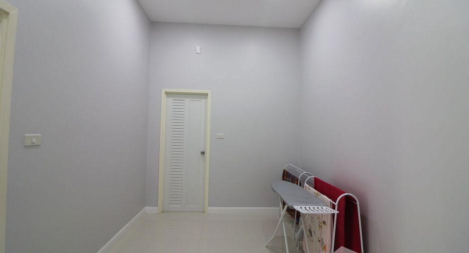 For sale 3 bedrooms house in Mueang Udon Thani, Udon Thani