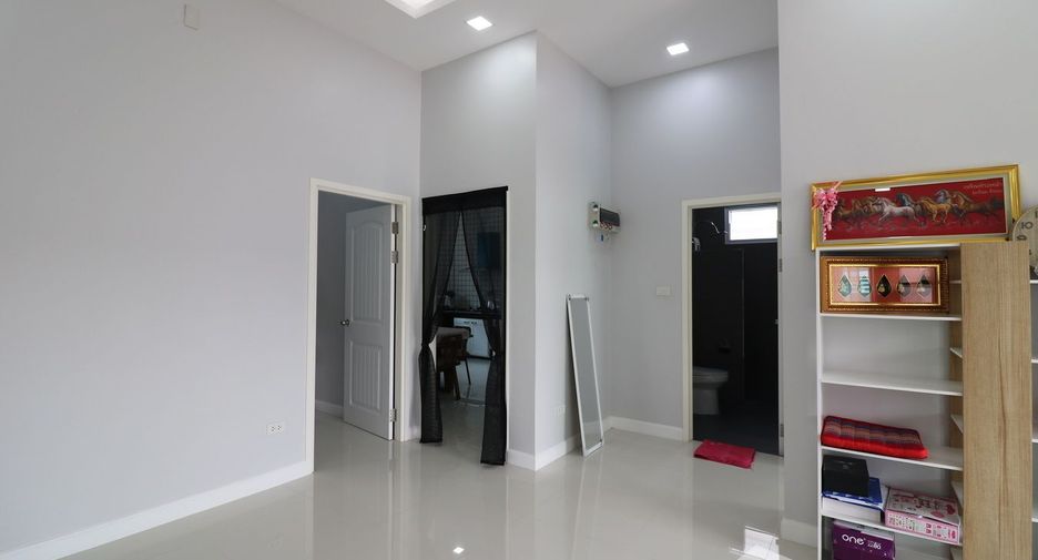 For sale 3 bedrooms house in Mueang Udon Thani, Udon Thani