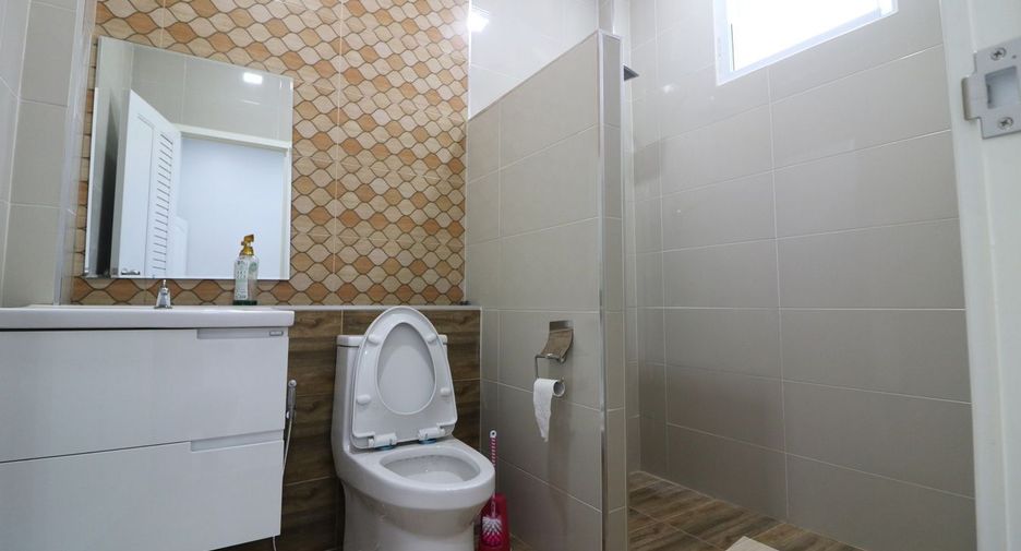 For sale 3 bedrooms house in Mueang Udon Thani, Udon Thani