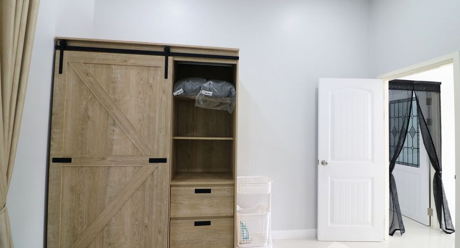 For sale 3 bedrooms house in Mueang Udon Thani, Udon Thani