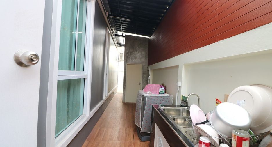 For sale 3 bedrooms house in Mueang Udon Thani, Udon Thani