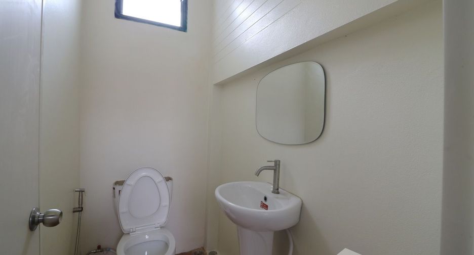 For sale 3 bedrooms house in Mueang Udon Thani, Udon Thani