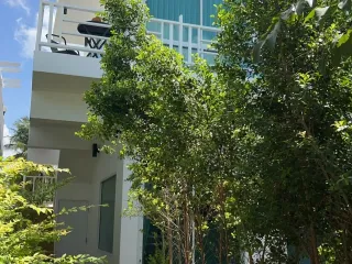 出售 4 卧室 别墅 在 三百峰, 班武里府