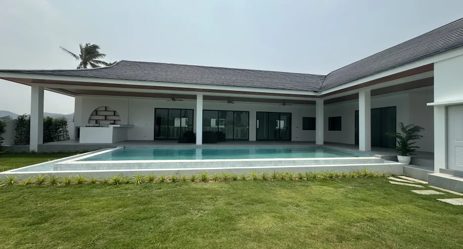 Casa en venta de 4 habitaciones en Hua Hin, Prachuap Khiri Khan