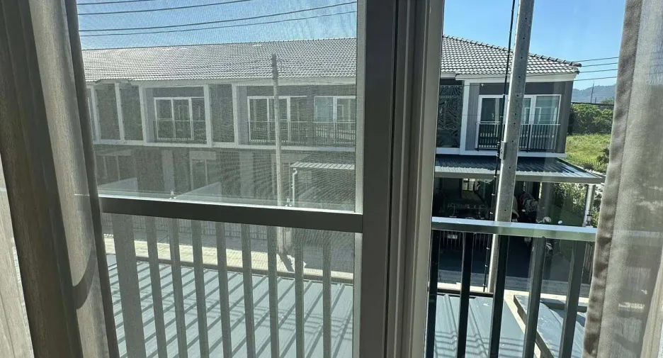 For rent 3 bedrooms townhouse in Thalang, Phuket