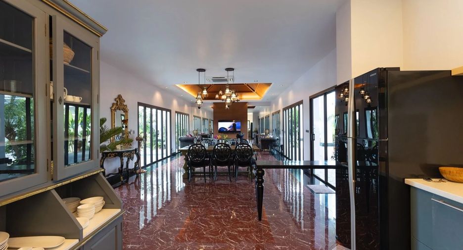 À vendre 4 chambres villa à Thalang, Phuket