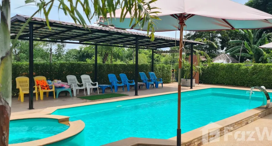 For sale 3 bedrooms hotel in Mueang Lampang, Lampang