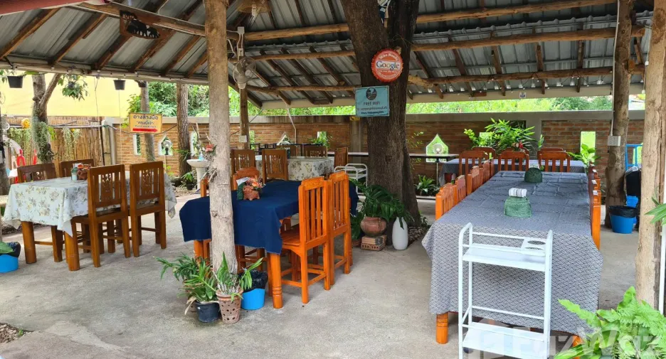 For sale 3 bedrooms hotel in Mueang Lampang, Lampang