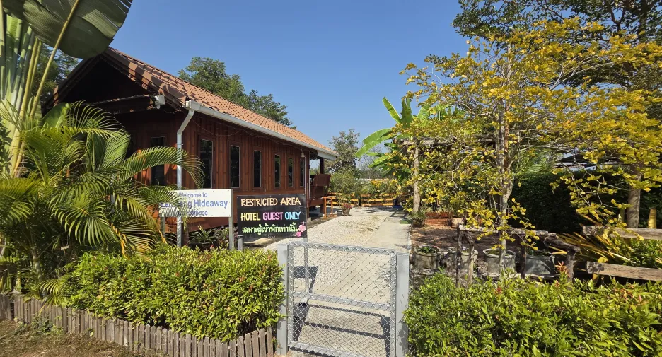 For sale 3 bedrooms hotel in Mueang Lampang, Lampang