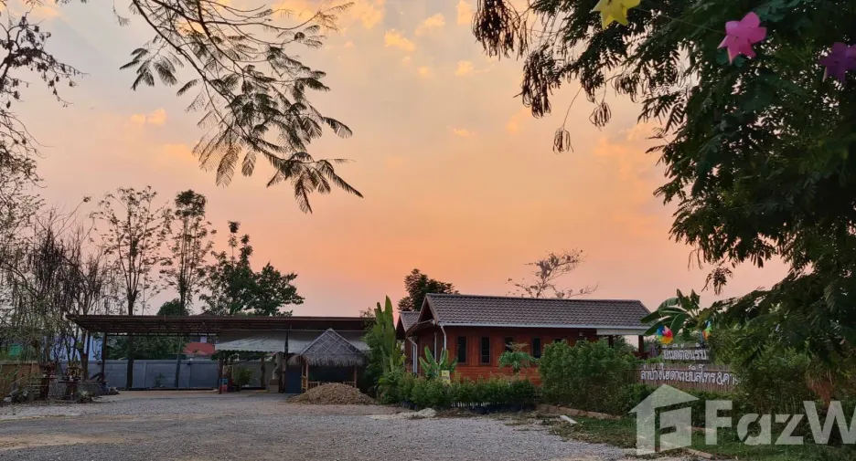 For sale 3 bedrooms hotel in Mueang Lampang, Lampang