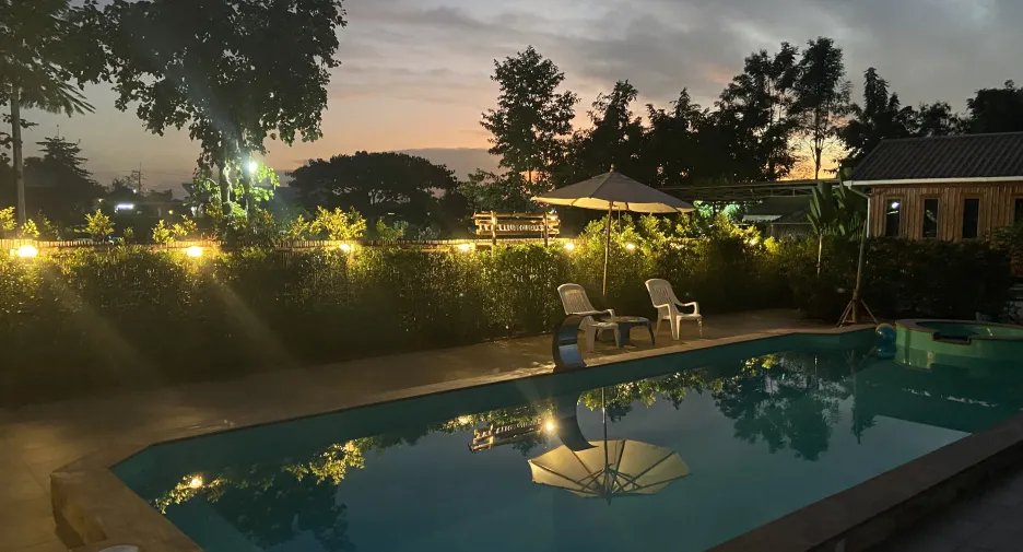 For sale 3 bedrooms hotel in Mueang Lampang, Lampang