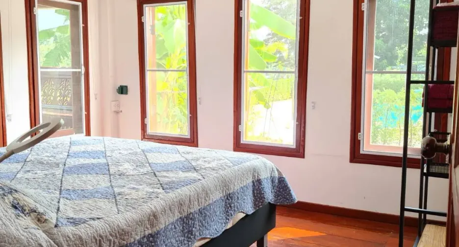 For sale 3 bedrooms hotel in Mueang Lampang, Lampang