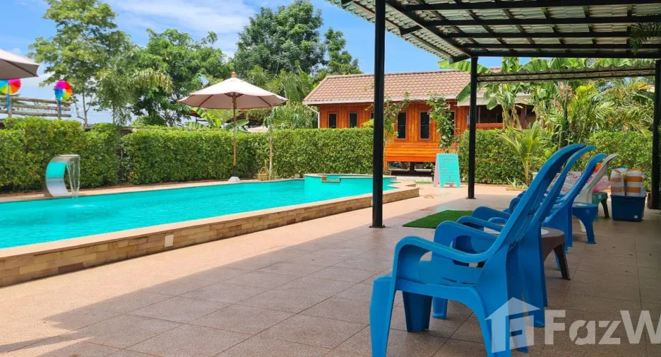 For sale 3 bedrooms hotel in Mueang Lampang, Lampang