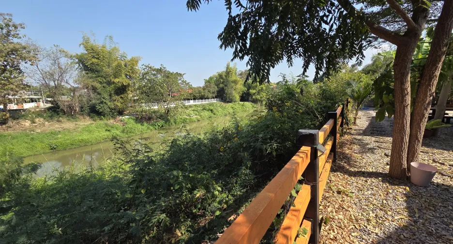 For sale 3 bedrooms hotel in Mueang Lampang, Lampang