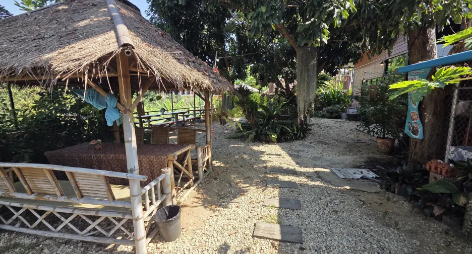 For sale 3 bedrooms hotel in Mueang Lampang, Lampang