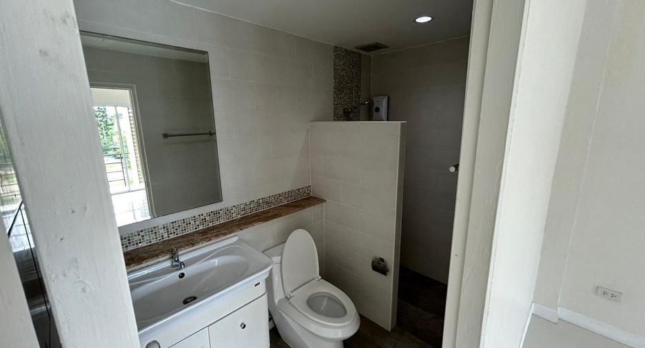 For sale 2 ベッドルーム townhouse in Hua Hin, Prachuap Khiri Khan