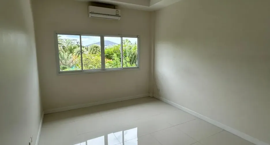 For sale 2 ベッドルーム townhouse in Hua Hin, Prachuap Khiri Khan