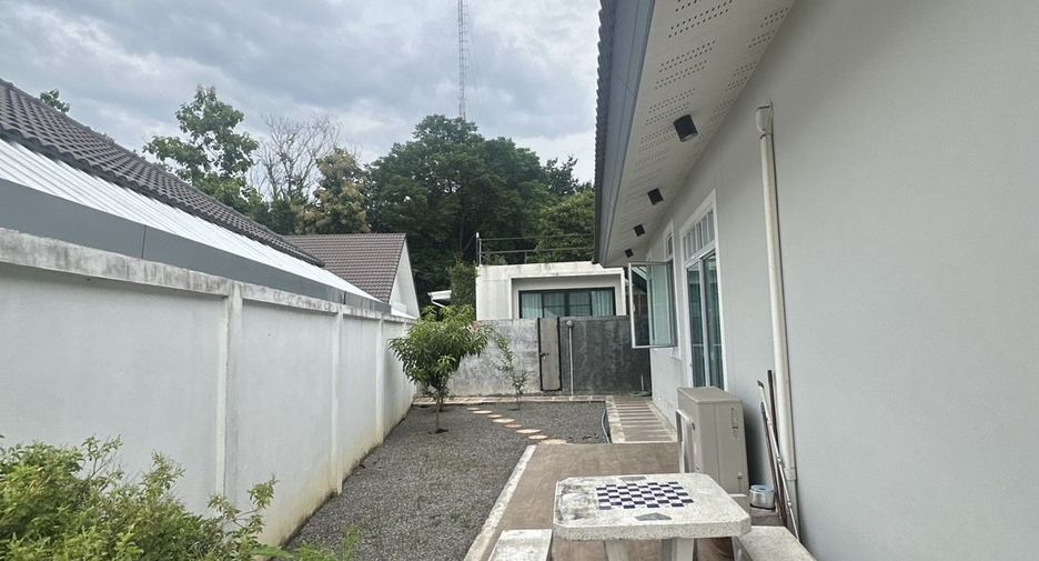 For rent 2 bedrooms house in Mueang Chiang Mai, Chiang Mai
