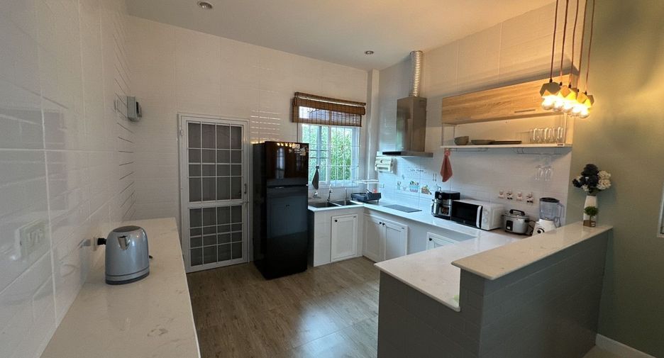 For rent 2 bedrooms house in Mueang Chiang Mai, Chiang Mai