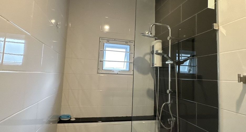 For rent 2 bedrooms house in Mueang Chiang Mai, Chiang Mai
