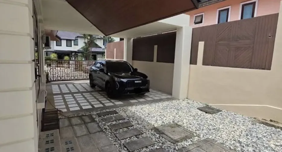 For rent 3 bedrooms house in Mueang Phuket, Phuket
