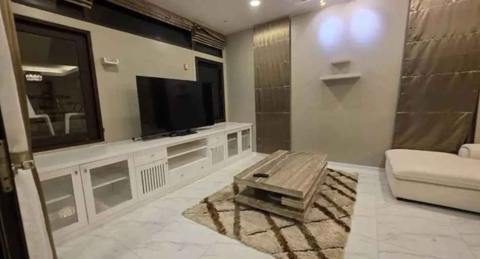 For rent 3 bedrooms house in Mueang Phuket, Phuket