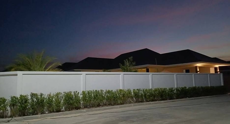 For rent 3 bedrooms villa in Hua Hin, Prachuap Khiri Khan
