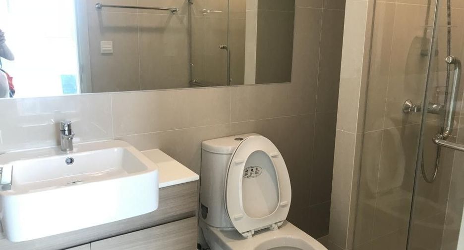 For sale 1 bed condo in Huai Khwang, Bangkok