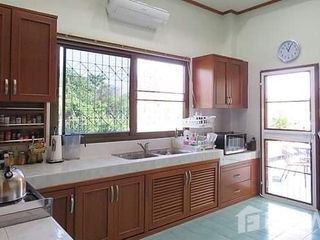 For sale 3 bedrooms house in San Kamphaeng, Chiang Mai