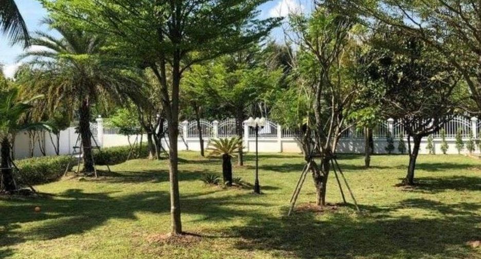 For sale 3 bedrooms house in San Kamphaeng, Chiang Mai